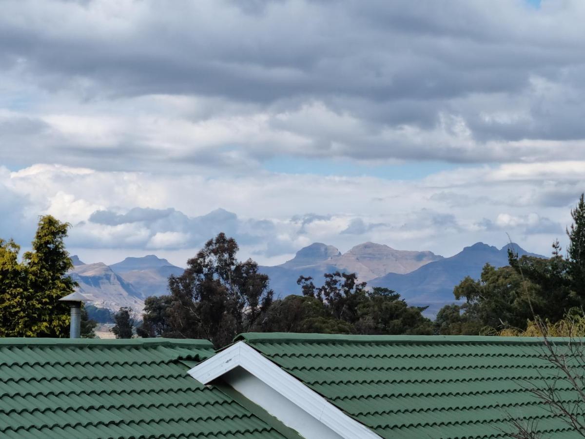 Villa Clarens On Collett Exterior foto